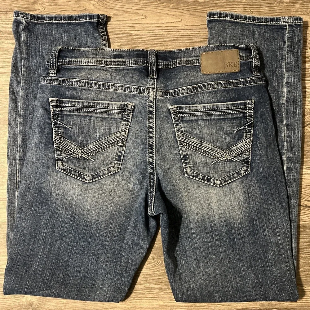 BKE Jake Straight Stretch Mid Rise Medium Wash Blue Jeans Men's Size 33x32